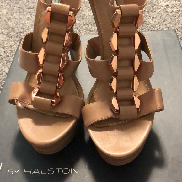H By Halston Taupe Fabric Heels with Rose Gold - Picture 2 of 10